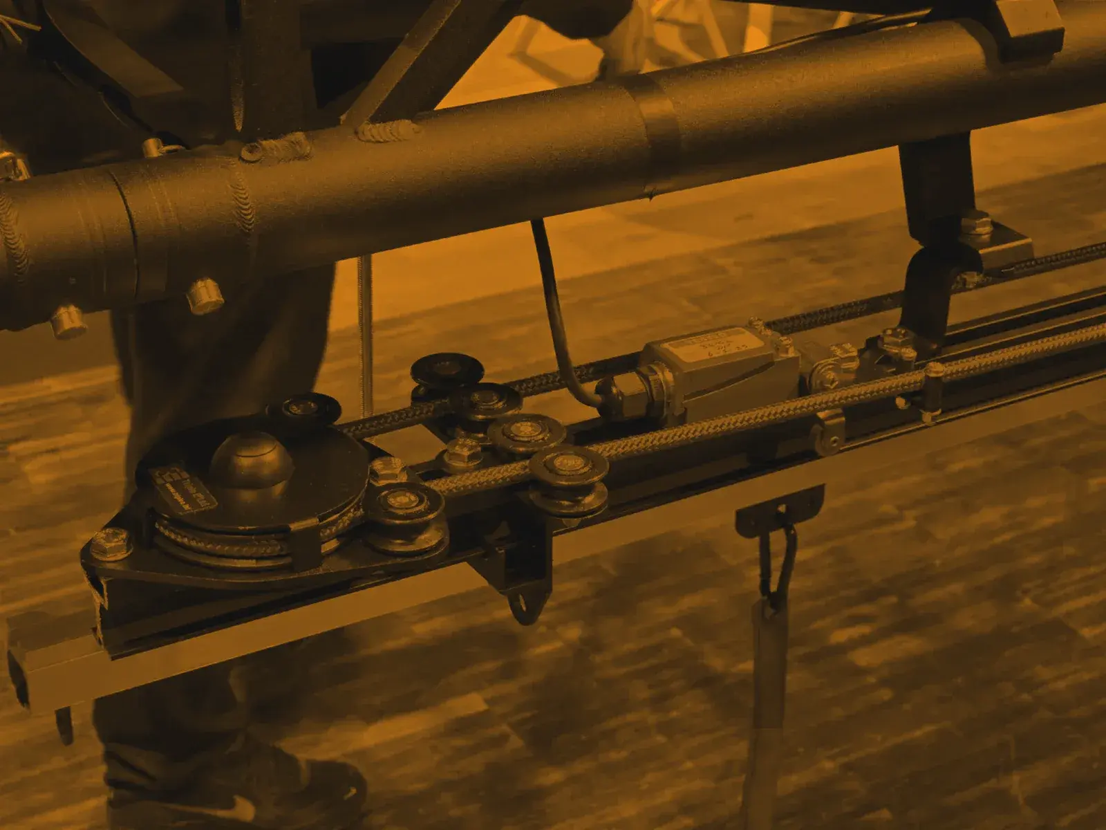 Chain hoists rated to a working load limit