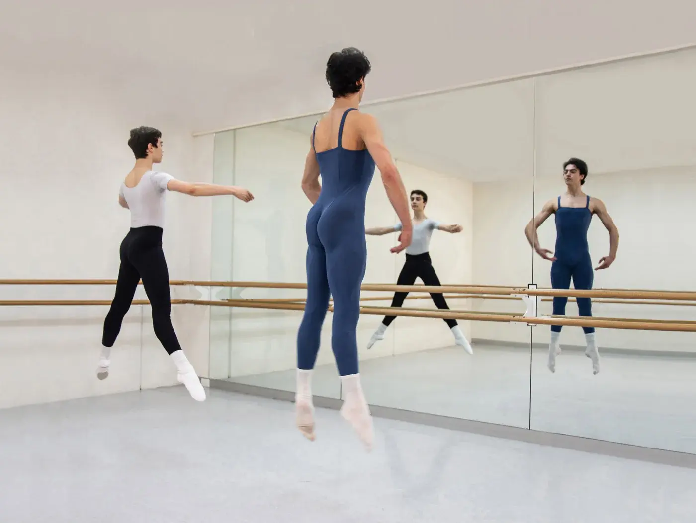 Performance vinyl in a conservatoire